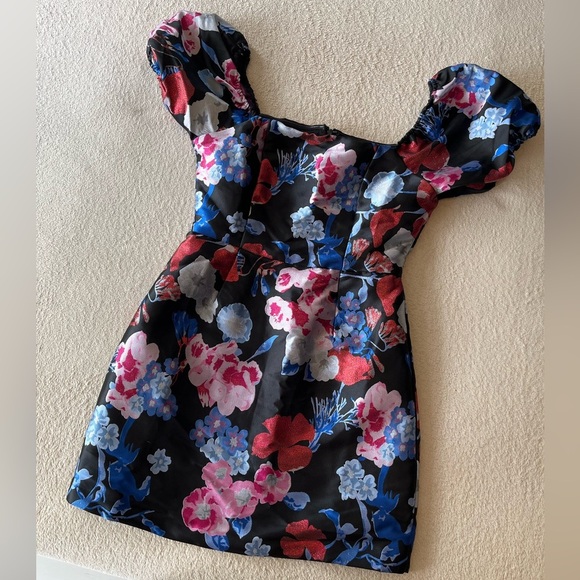 NWT Lulus So Stunning Jacquard Puff Sleeve Mini Dress S Black Multi Floral - Picture 11 of 16